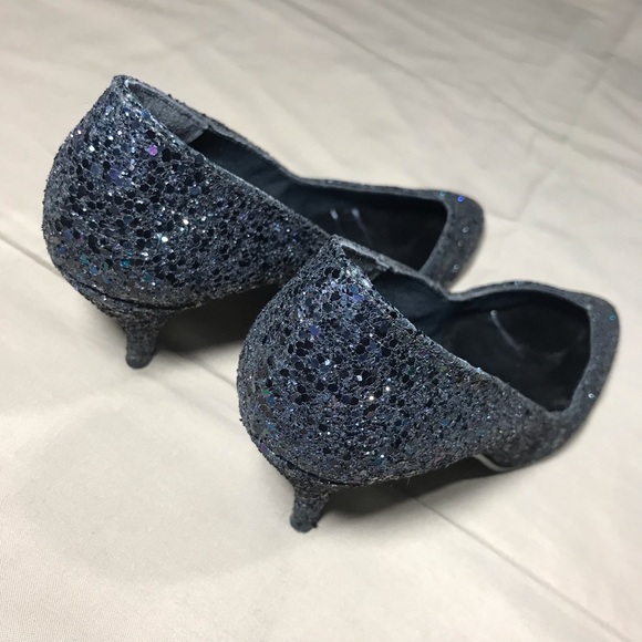 FASHION 10 Vintage Glitter Pointy Toe Pump - Picture 2 of 5